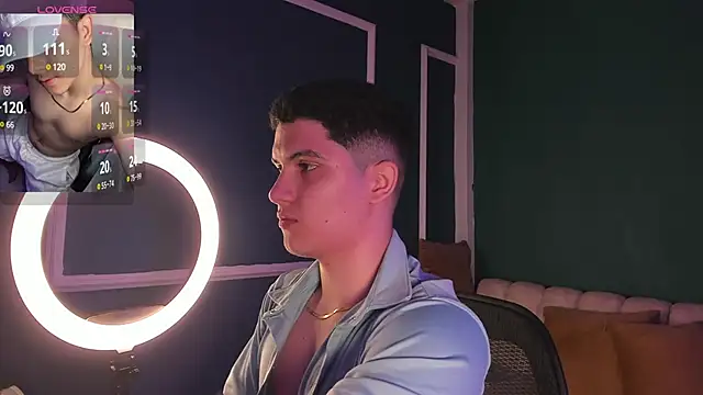 Snapshot of Brat_ chatting on 03.07.25 Brat online show from 03.07.25