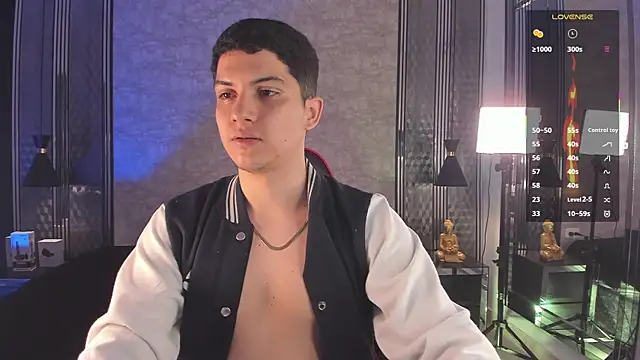 Snapshot of Brat_ chatting on 11.09.25 Brat online show from 11.09.25