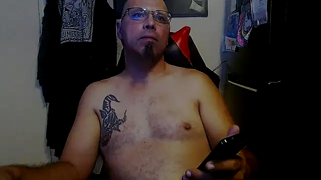 KrazyLegz online show from 09.20.25