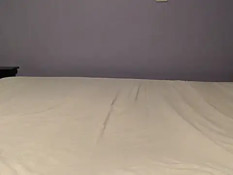 Gweneve online show from 09.13.25