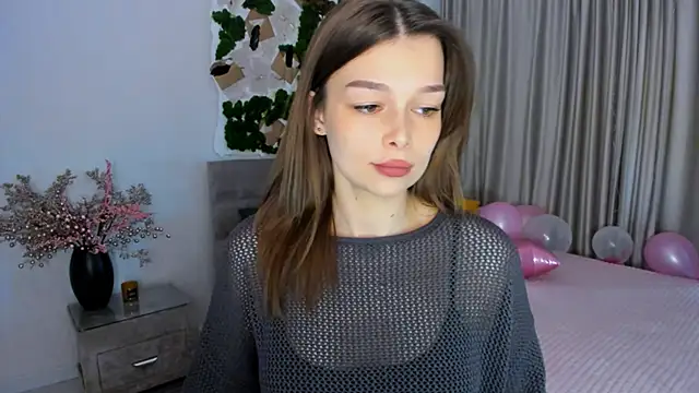 Snapshot of ContinentOfTranquility chatting on 02.19.25 ContinentOfTranquility online show from 02.19.25