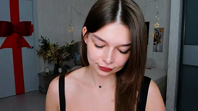 Snapshot of ContinentOfTranquility chatting on 02.27.25 ContinentOfTranquility online show from 02.27.25