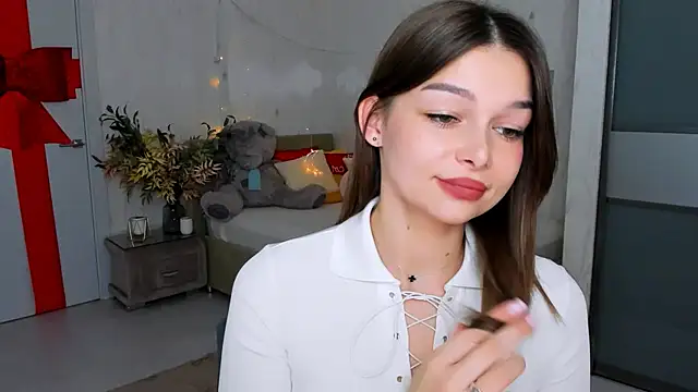 Snapshot of ContinentOfTranquility chatting on 03.03.25 ContinentOfTranquility online show from 03.03.25