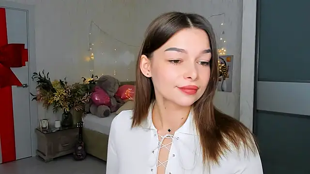 Snapshot of ContinentOfTranquility chatting on 03.17.25 ContinentOfTranquility online show from 03.17.25