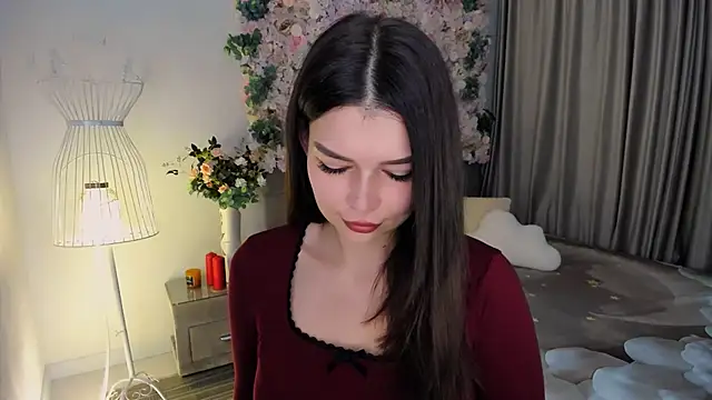 Snapshot of ContinentOfTranquility chatting on 12.01.25 ContinentOfTranquility online show from 12.01.25