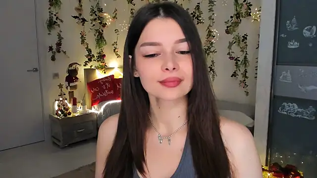 Snapshot of ContinentOfTranquility chatting on 12.16.25 ContinentOfTranquility online show from 12.16.25