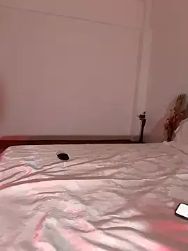 ReiyaRey online show from 04.14.26