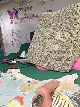 NinaGauther online show from 01.05.26