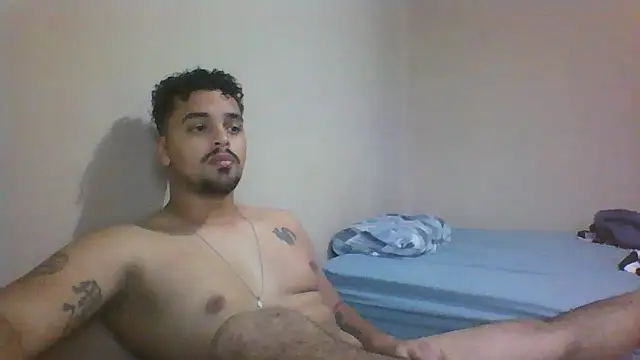 Snapshot of Xcumshot33 chatting on 10.15.25 Xcumshot33 online show from 10.15.25