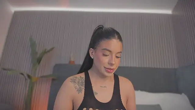 emelie 89 online show from 03.14.26