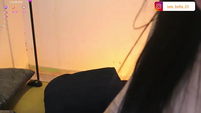 yourtoybella online show from 03.06.25