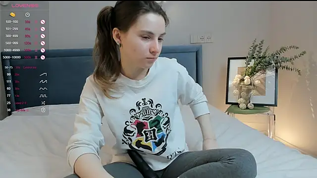 DonnaBurkee online show from 02.02.25