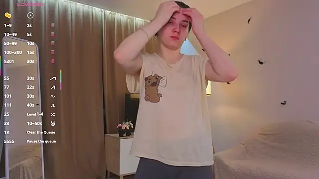 DonnaBurkee online show from 11.28.25