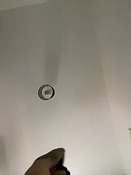 Snapshot of Yourhotboy_42 chatting on 02.05.25 Yourhotboy 42 online show from 02.05.25