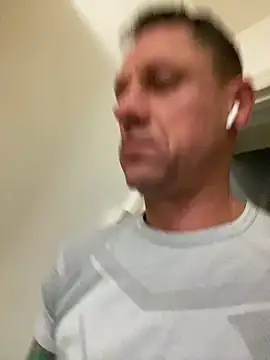 Yourhotboy 42 online show from 12.18.25