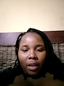 Snapshot of Nomhle113 chatting on 11.16.25 Nomhle113 online show from 11.16.25