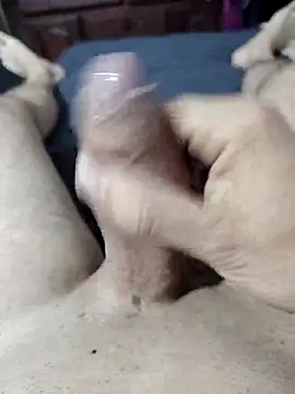 Snapshot of quierodarleche69 chatting on 04.13.26 quierodarleche69 online show from 04.13.26