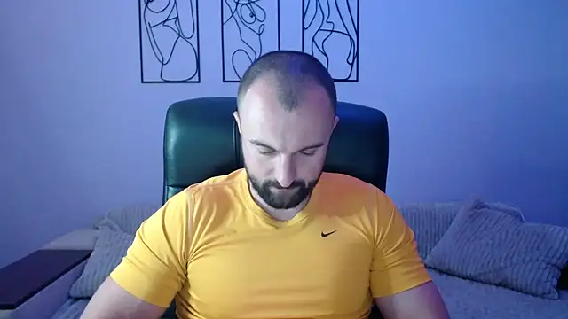 brindlefly6969 online show from 09.30.25