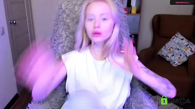 MalenaErnman online show from 12.22.24