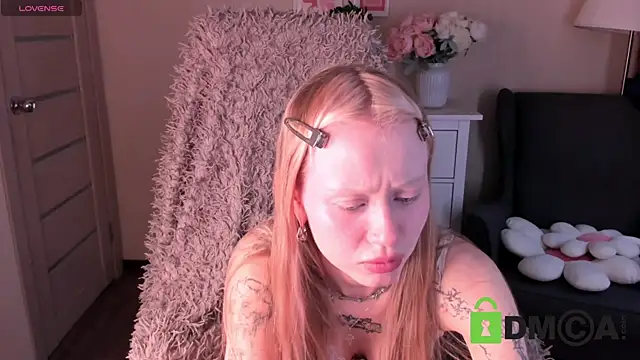 Snapshot of MalenaErnman chatting on 04.06.26 MalenaErnman online show from 04.06.26