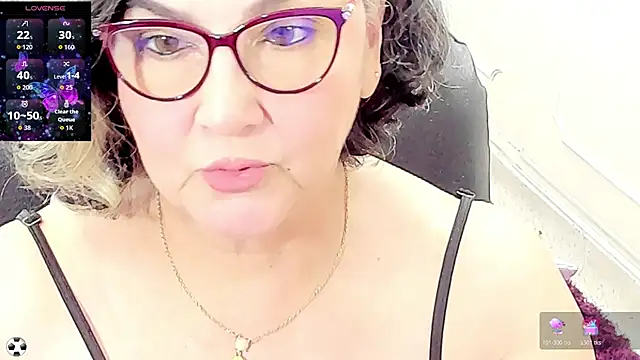 Snapshot of cataleya_mom chatting on 07.14.26 cataleya mom online show from 07.14.26