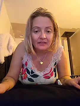 lady charlyne online show from 12.09.24