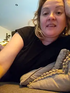 lady charlyne online show from 11.19.25