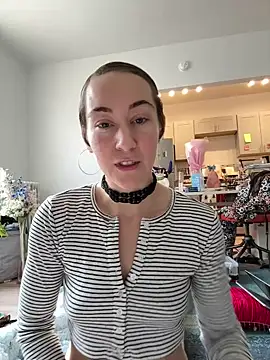 Snapshot of ketarisenup chatting on 02.14.25 ketarisenup online show from 02.14.25