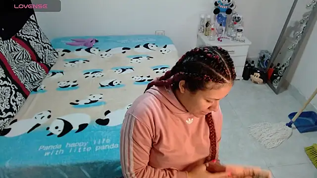 soniafuckboobs online show from 02.19.26