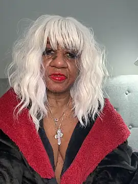 BreanaDivine online show from 03.08.25