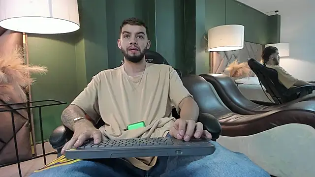 Michael magno online show from 10.13.25