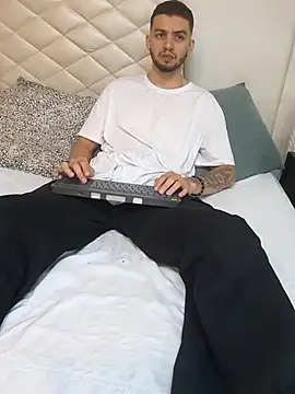 Michael magno online show from 02.20.26