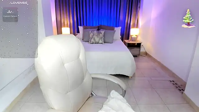 Rebeka spencer online show from 12.31.24