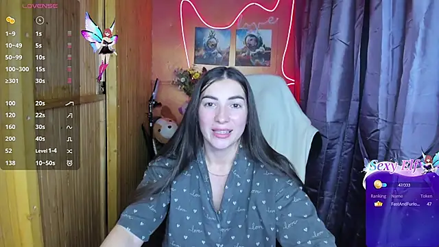 Snapshot of Fiery_Brunette_ chatting on 12.27.24 Fiery Brunette online show from 12.27.24