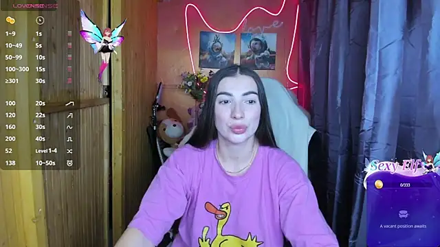 Snapshot of Fiery_Brunette_ chatting on 01.25.25 Fiery Brunette online show from 01.25.25