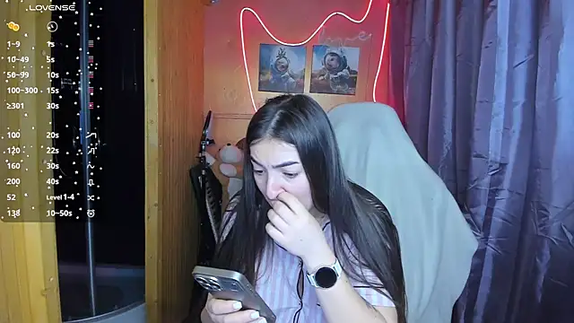 Snapshot of Fiery_Brunette_ chatting on 02.27.25 Fiery Brunette online show from 02.27.25