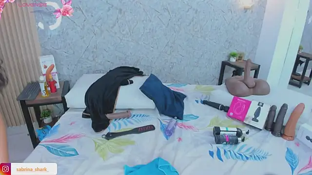 sabrina shark  online show from 11.18.25