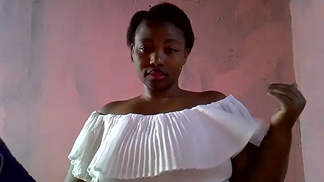 JUICYASSxxx online show from 12.16.25