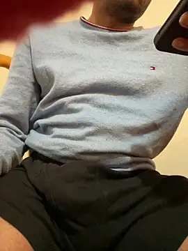 Snapshot of rhuh3991 chatting on 12.03.24 rhuh3991 online show from 12.03.24