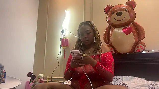 ChocolateCakeQueen online show from 02.15.25