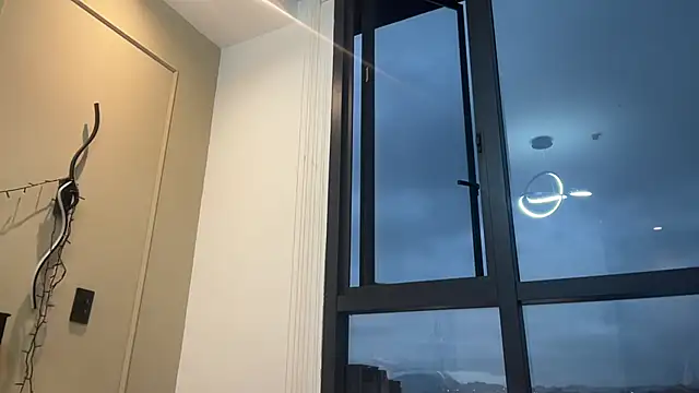 ChocolateCakeQueen online show from 02.15.25