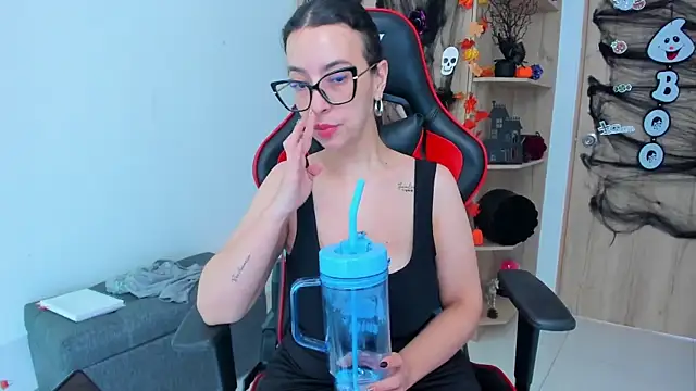  amanda seyfried19 online show from 11.03.25