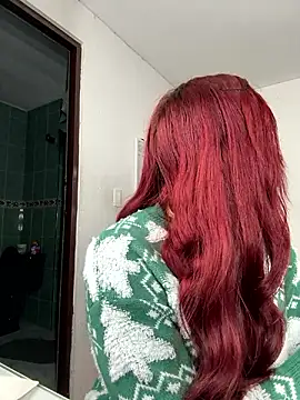 Snapshot of HazzelGray chatting on 12.07.24 HazzelGray online show from 12.07.24