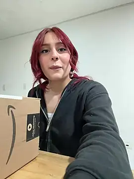 Snapshot of HazzelGray chatting on 12.17.24 HazzelGray online show from 12.17.24