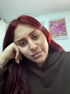 Snapshot of HazzelGray chatting on 12.28.24 HazzelGray online show from 12.28.24