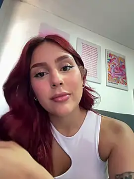 Snapshot of HazzelGray chatting on 01.18.25 HazzelGray online show from 01.18.25