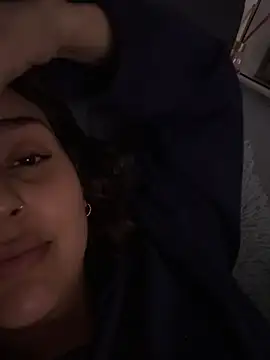 Snapshot of HazzelGray chatting on 03.04.25 HazzelGray online show from 03.04.25