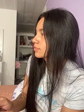 hannahb-e online show from 02.04.25