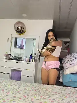 hannahb-e online show from 02.14.25