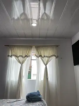 hannahb-e online show from 11.05.25